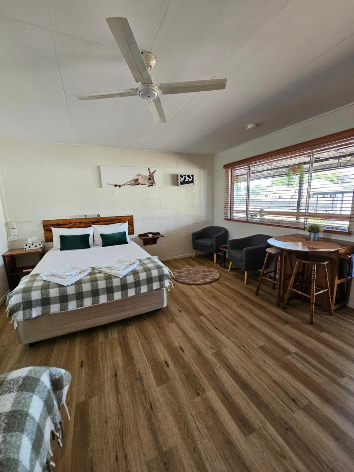 Kilcoy Motel Buitenkant foto