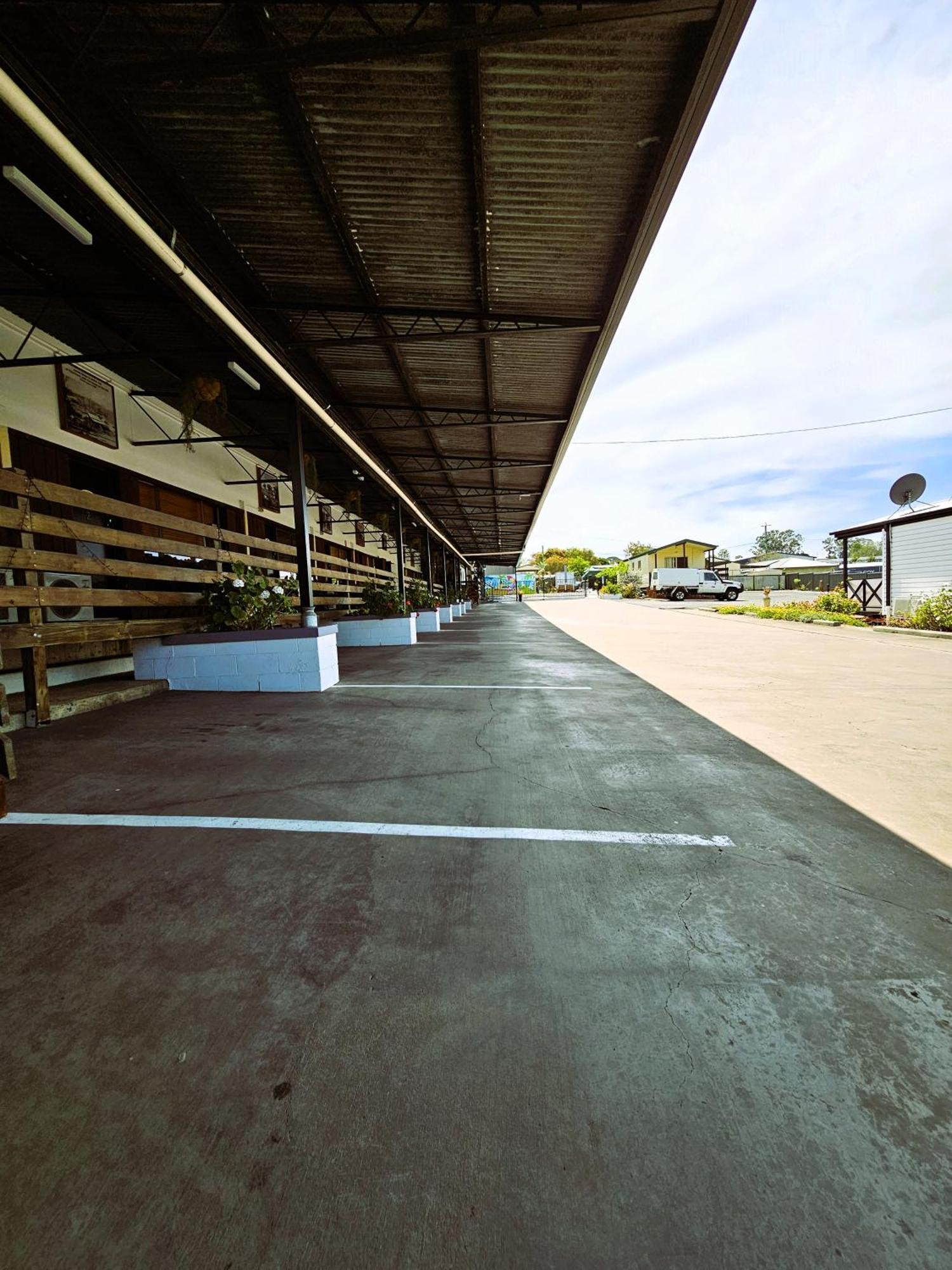Kilcoy Motel Buitenkant foto